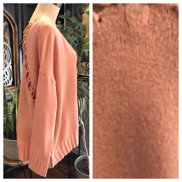 Uniq blush Back Lacing v-neck Sweater - Picture 7 of 8